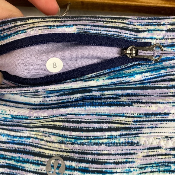 Lululemon Real Quick Tights Size 8 - Picture 8 of 8